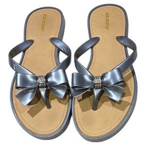 Joe Boxer Silver Flip Flops with Bow and Rhinestone Detail Size 7/8